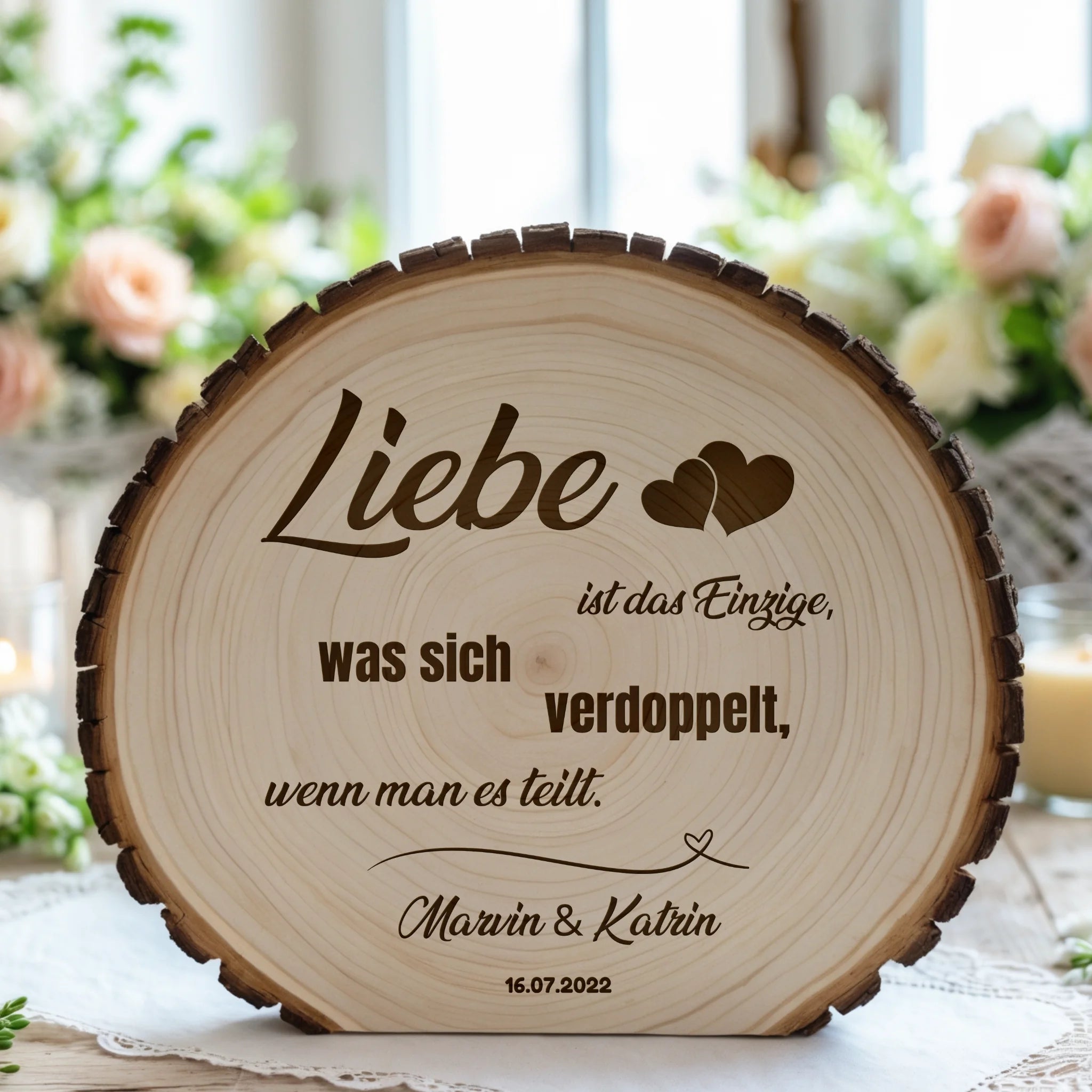 Baumscheibe – Personalisiert mit Namen & Datum – Liebe verdoppelt sich, wenn man sie teilt