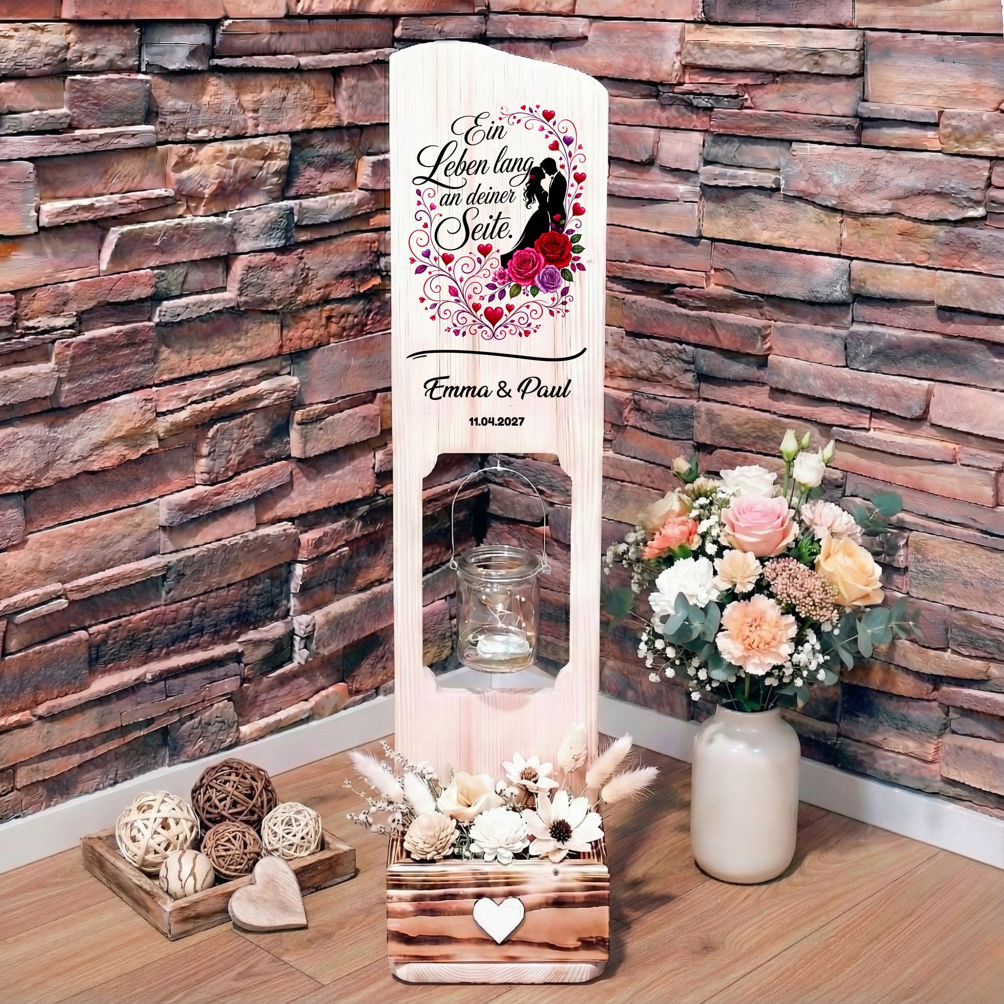 Holz Deko Schild – Ein Leben lang an deiner Seite – Farbiges Hochzeitsgeschenk mit Namen & Datum