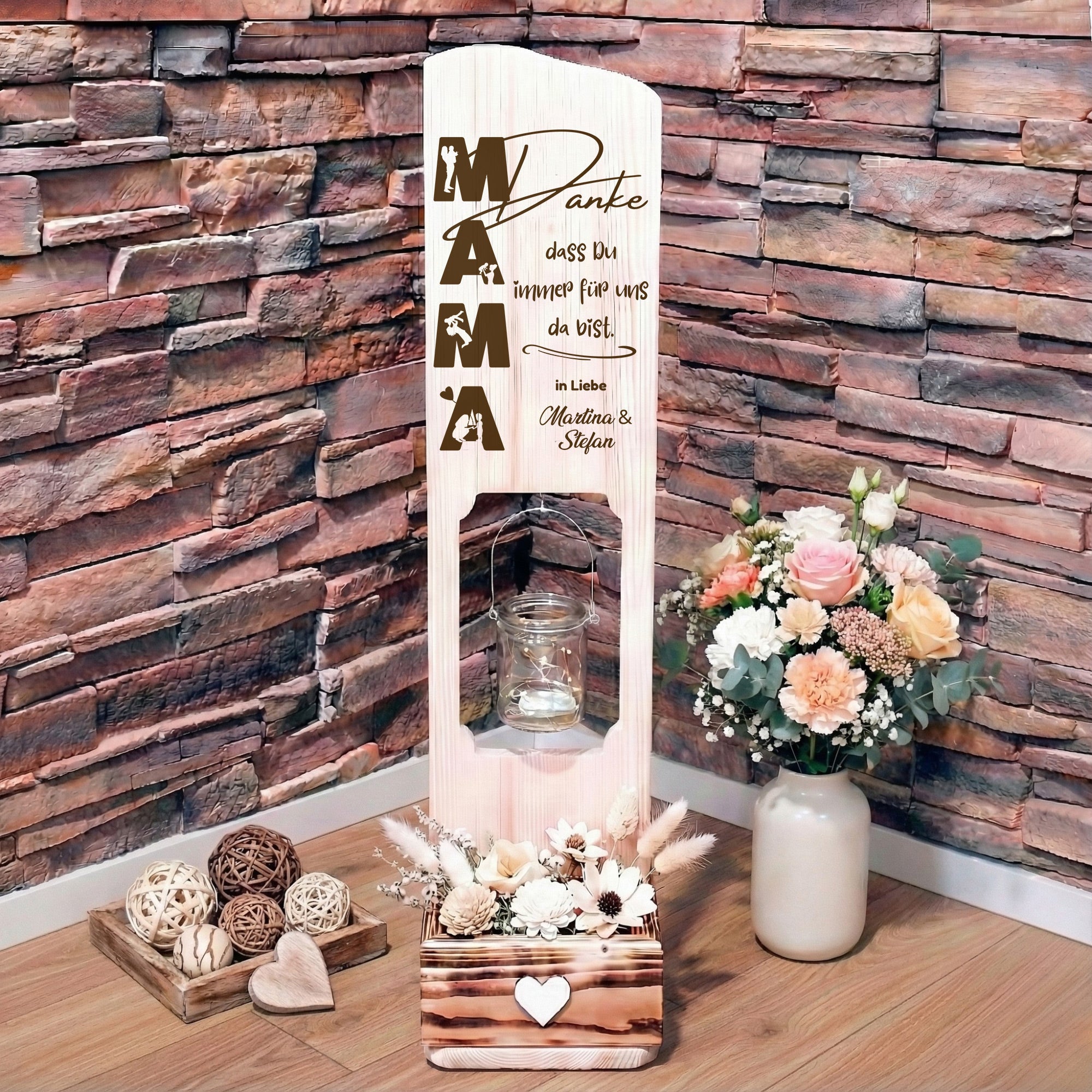 Danke Mama Geschenk , Holzaufsteller, Holzschild, Personalisiert - mit Namen der Kinder und einem Leuchtglas.