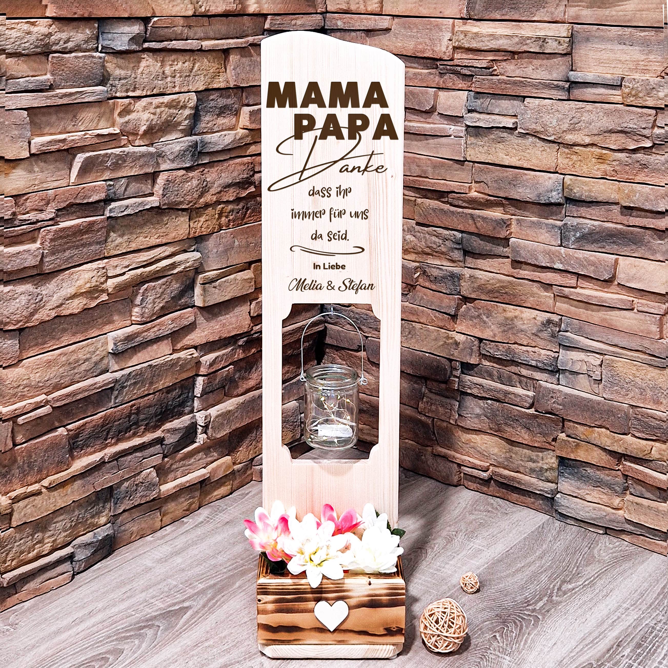 Holz Deko Schild - Mama und Papa Geschenk mit personalisierung