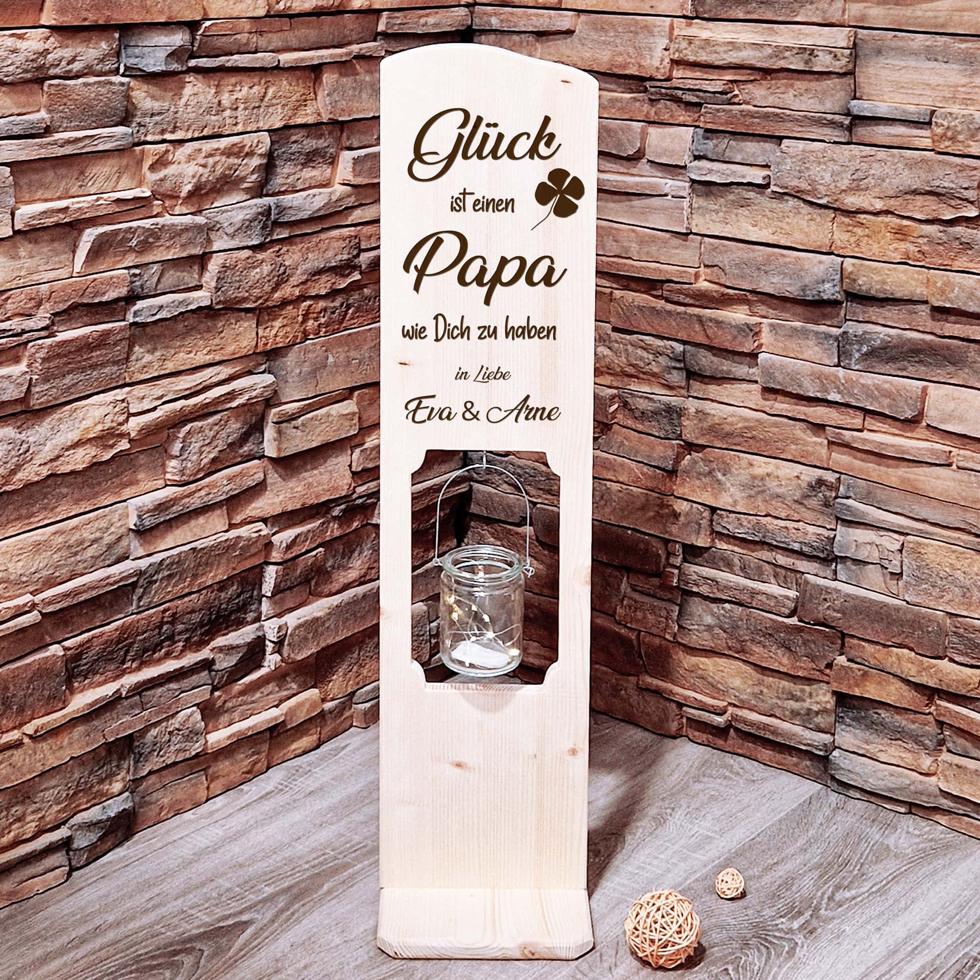Holzschild Geschenk Papa personalisiert mit den Namen der Kinder Holzaufsteller