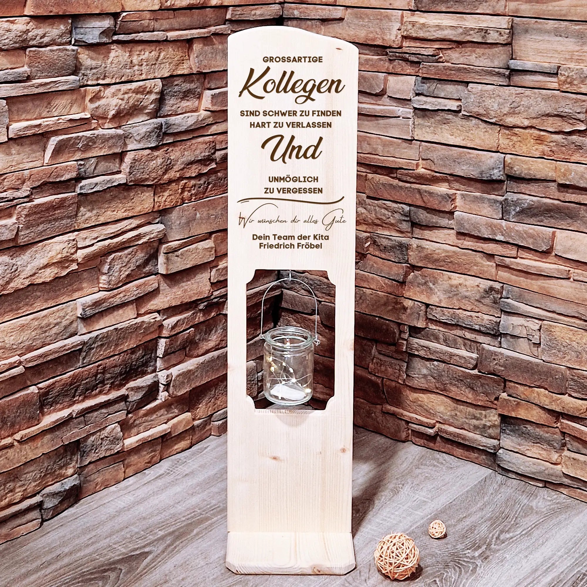 Holz Deko Schild – Personalisiertes Rentengeschenk zum Abschied mit Namen der Firma oder Kollegen