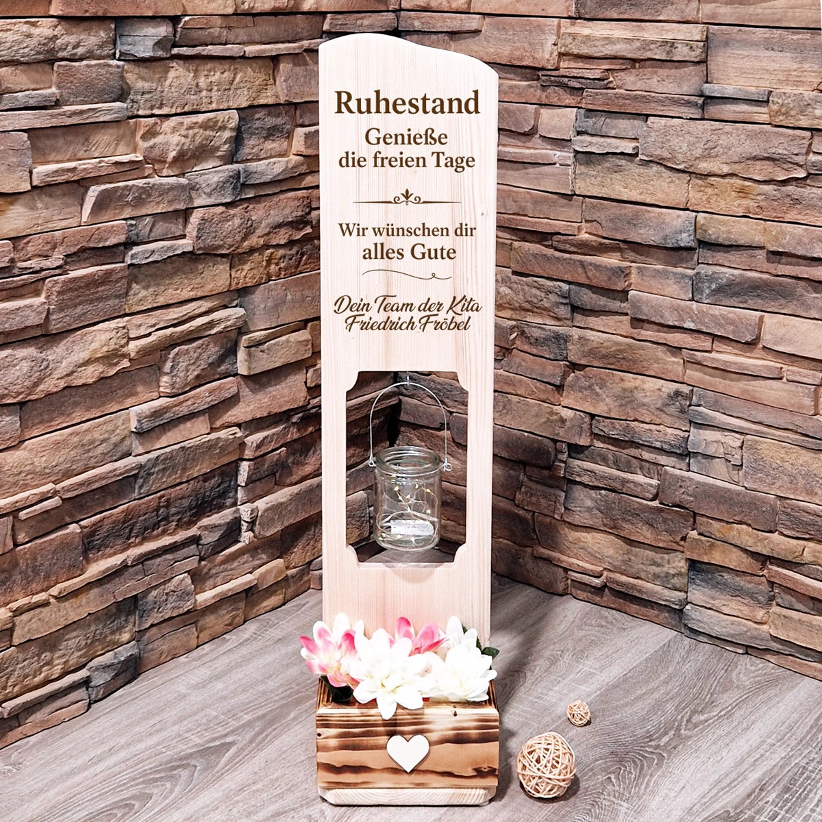 Holz Deko Schild – Personalisiertes Geschenk zum Renteneintritt mit Na